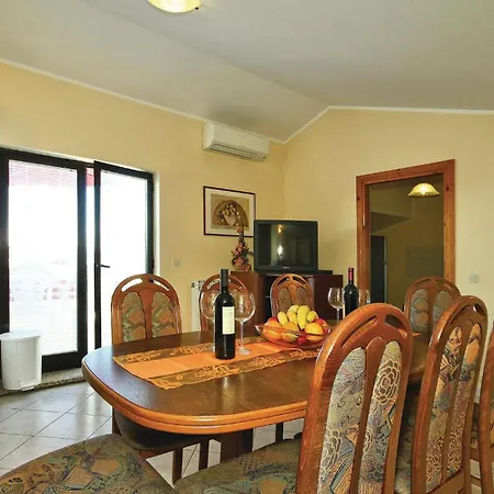 3 Bedroom Gorgeous In * Пореч