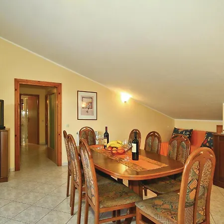 アパート 3 Bedroom In *